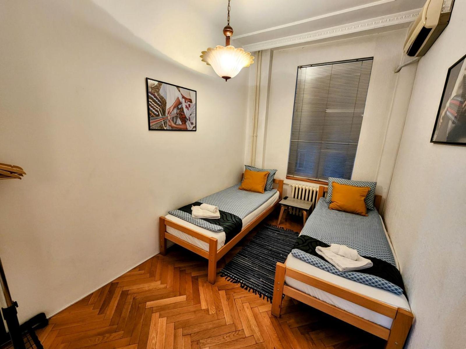 Authentic Belgrade Centre Apartments For Large Groups, Republic Square - Up To 47 People In 5 Apartments Cameră foto
