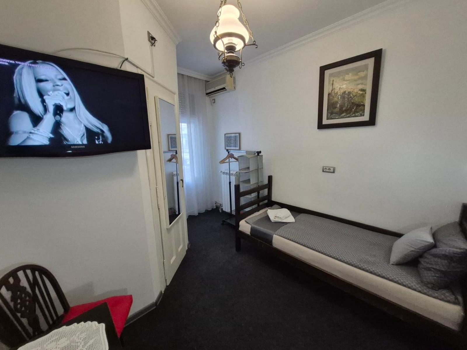 Authentic Belgrade Centre Apartments For Large Groups, Republic Square - Up To 47 People In 5 Apartments Cameră foto