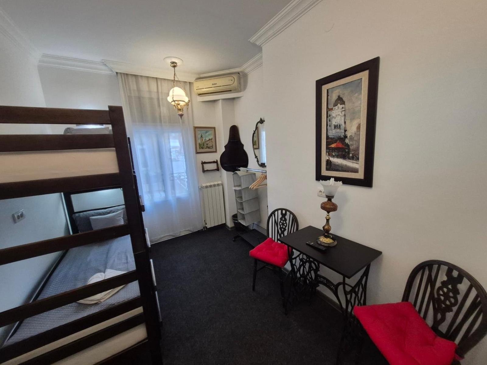 Authentic Belgrade Centre Apartments For Large Groups, Republic Square - Up To 47 People In 5 Apartments Cameră foto
