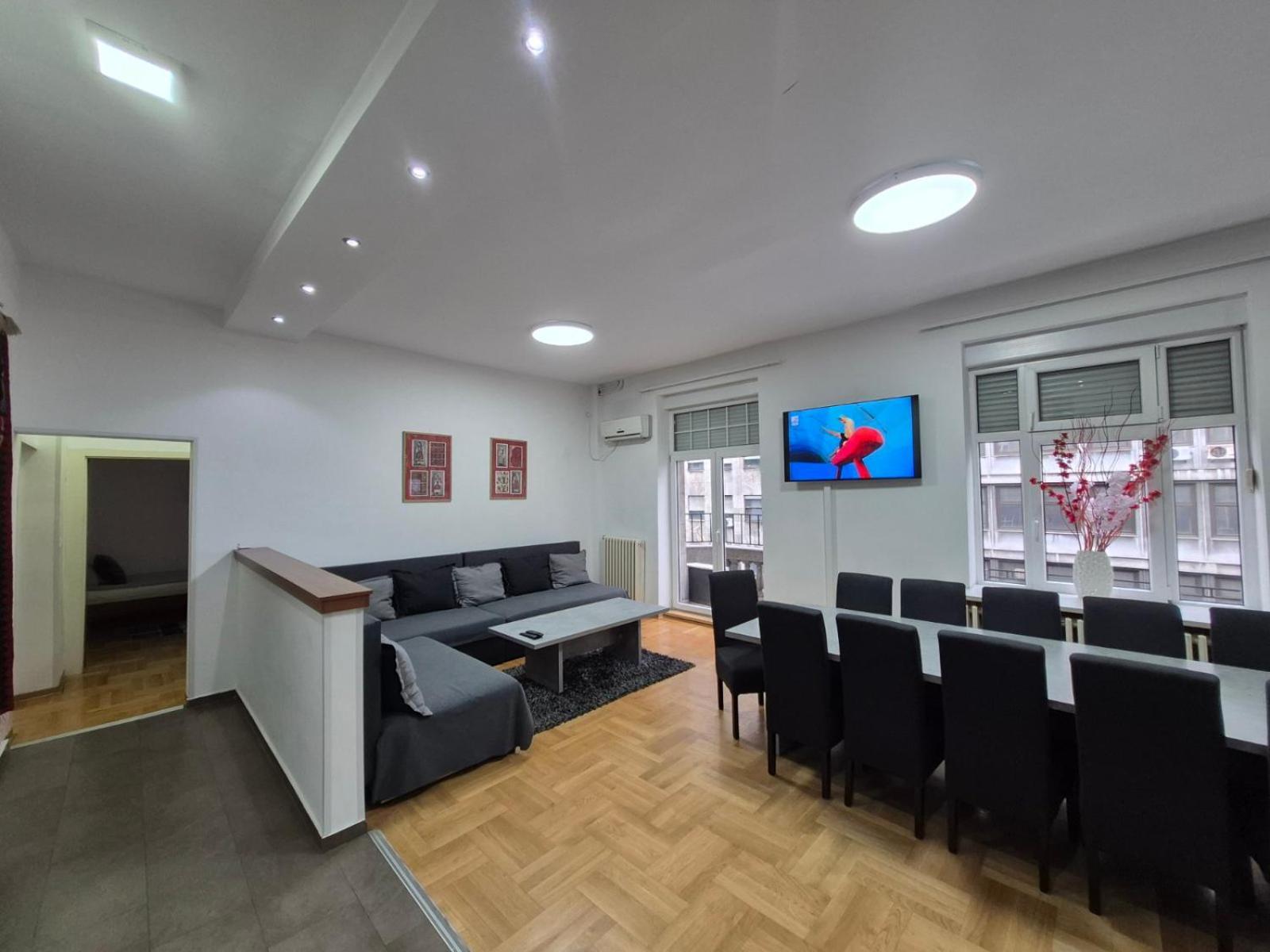 Authentic Belgrade Centre Apartments For Large Groups, Republic Square - Up To 47 People In 5 Apartments Cameră foto