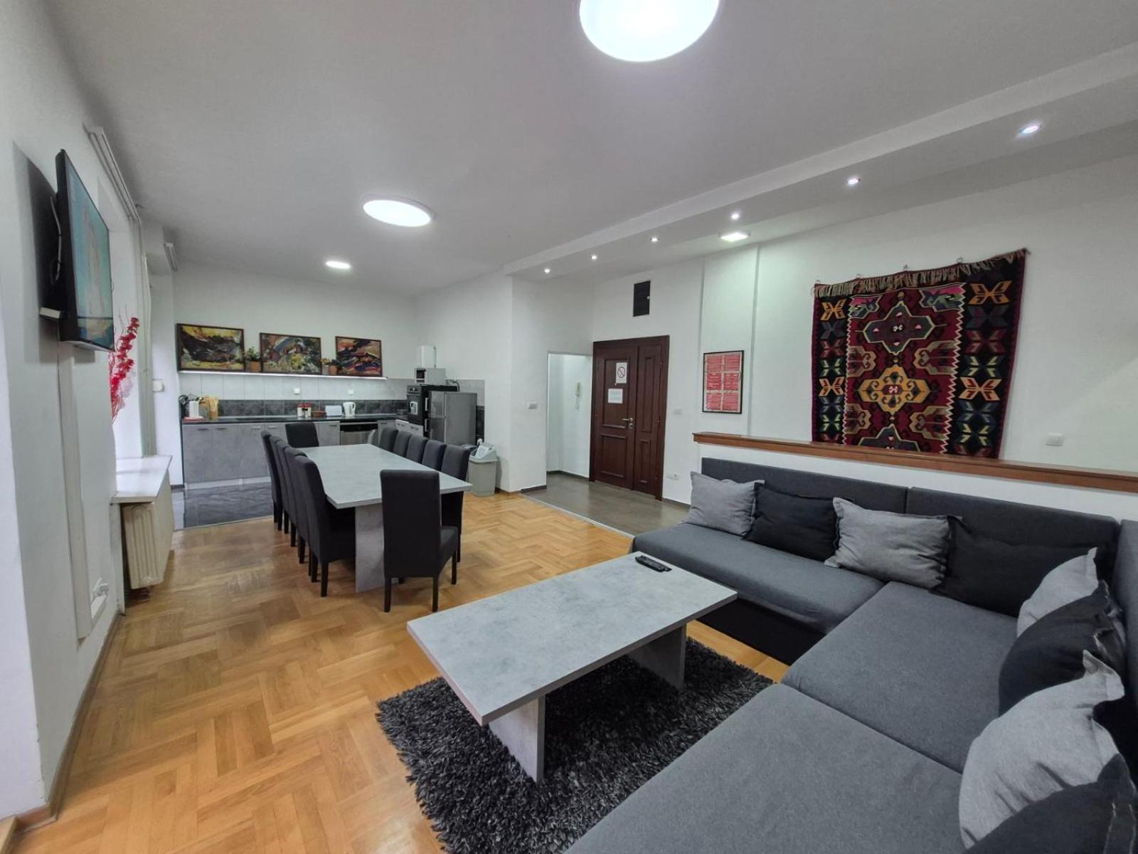 Authentic Belgrade Centre Apartments For Large Groups, Republic Square - Up To 47 People In 5 Apartments Cameră foto