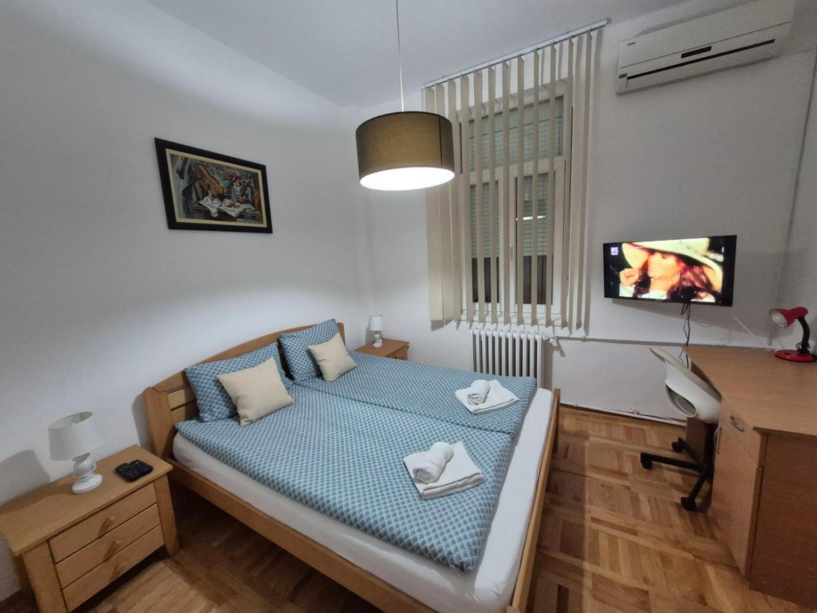 Authentic Belgrade Centre Apartments For Large Groups, Republic Square - Up To 47 People In 5 Apartments Cameră foto
