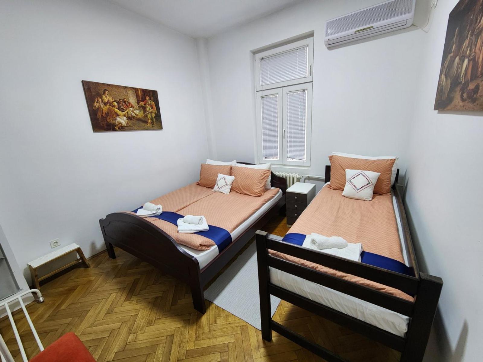 Authentic Belgrade Centre Apartments For Large Groups, Republic Square - Up To 47 People In 5 Apartments Cameră foto